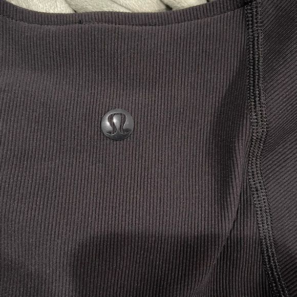 Lululemon Rib Crop Top - Picture 3 of 4